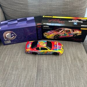 2000 Dale Earnhardt GM Goodwrench Peter Max 1:24 Action RCCA Club Nascar Diecast
